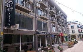 Grand Faik Hotel